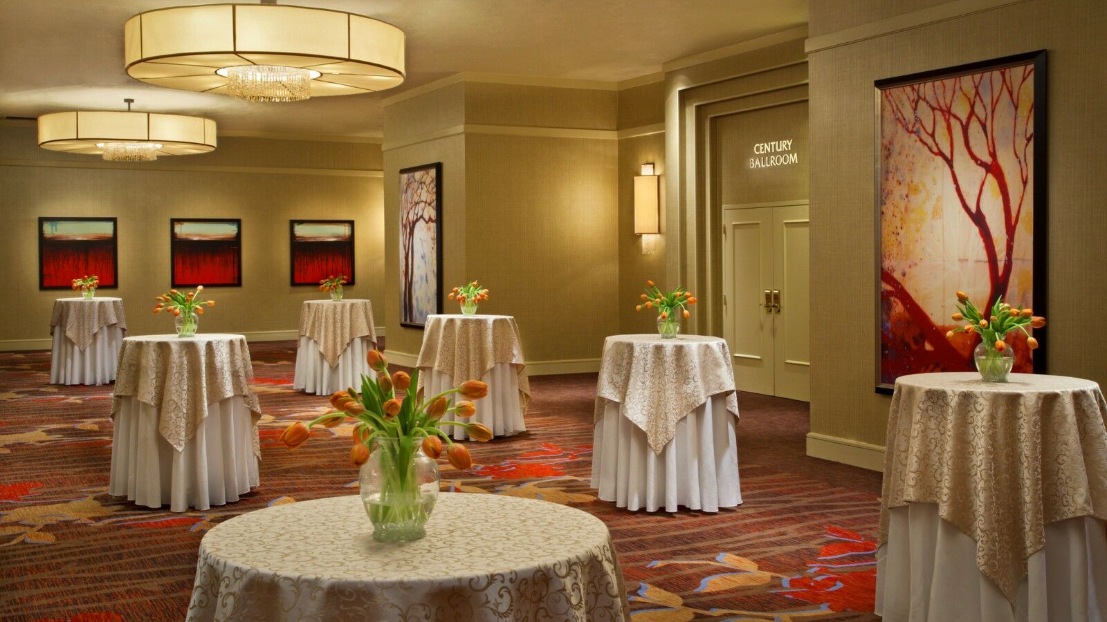 Sheraton Downtown Hotel 4*