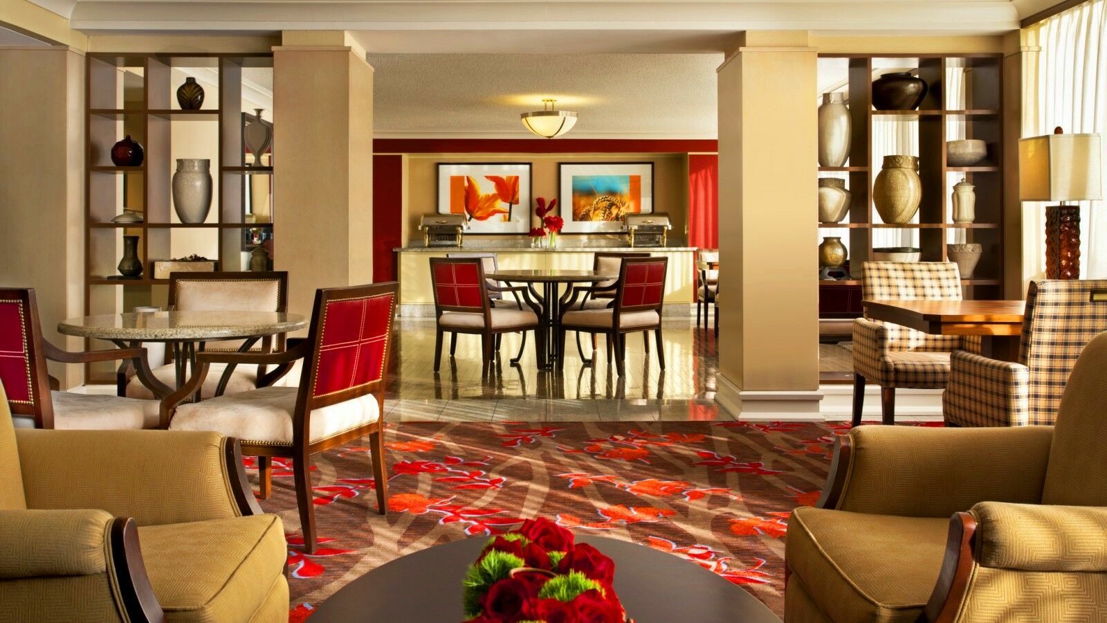 Sheraton Downtown Hotel 4*